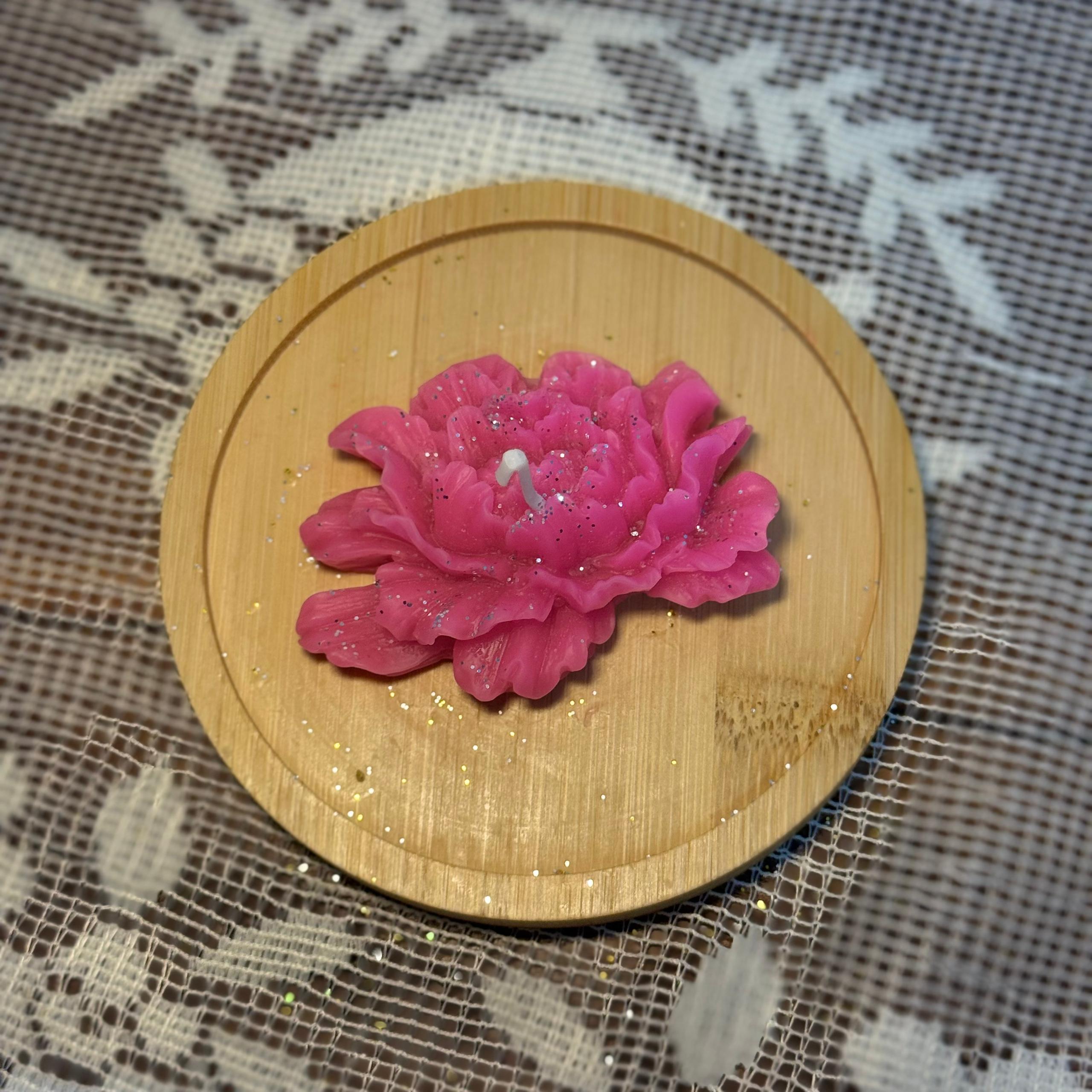 Vela de flor peonia abierta